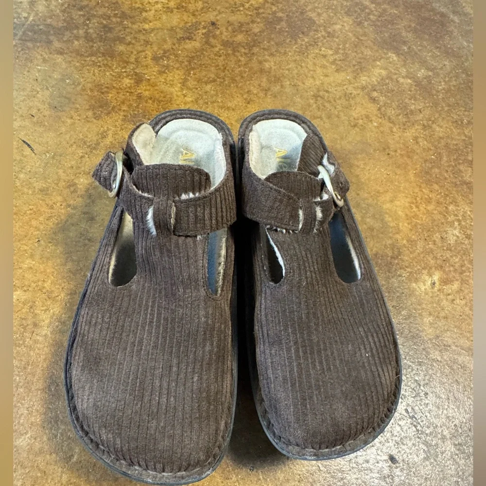 Algeria fur lined brown corduroy slip on mary Jane orthepedic shoes 9 - Picture 2 of 11